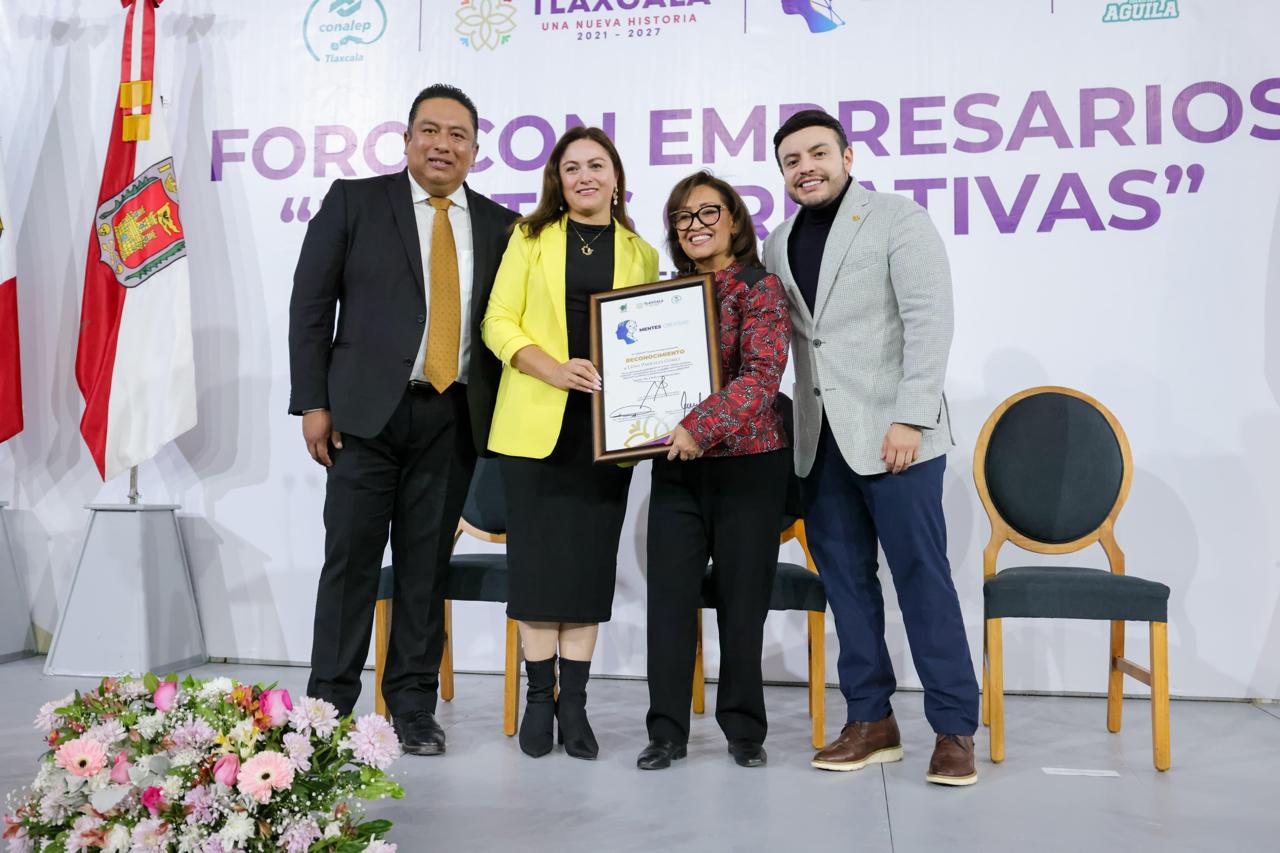 Los sueños se alcanzan con dedicación y constancia: Lorena Cuéllar